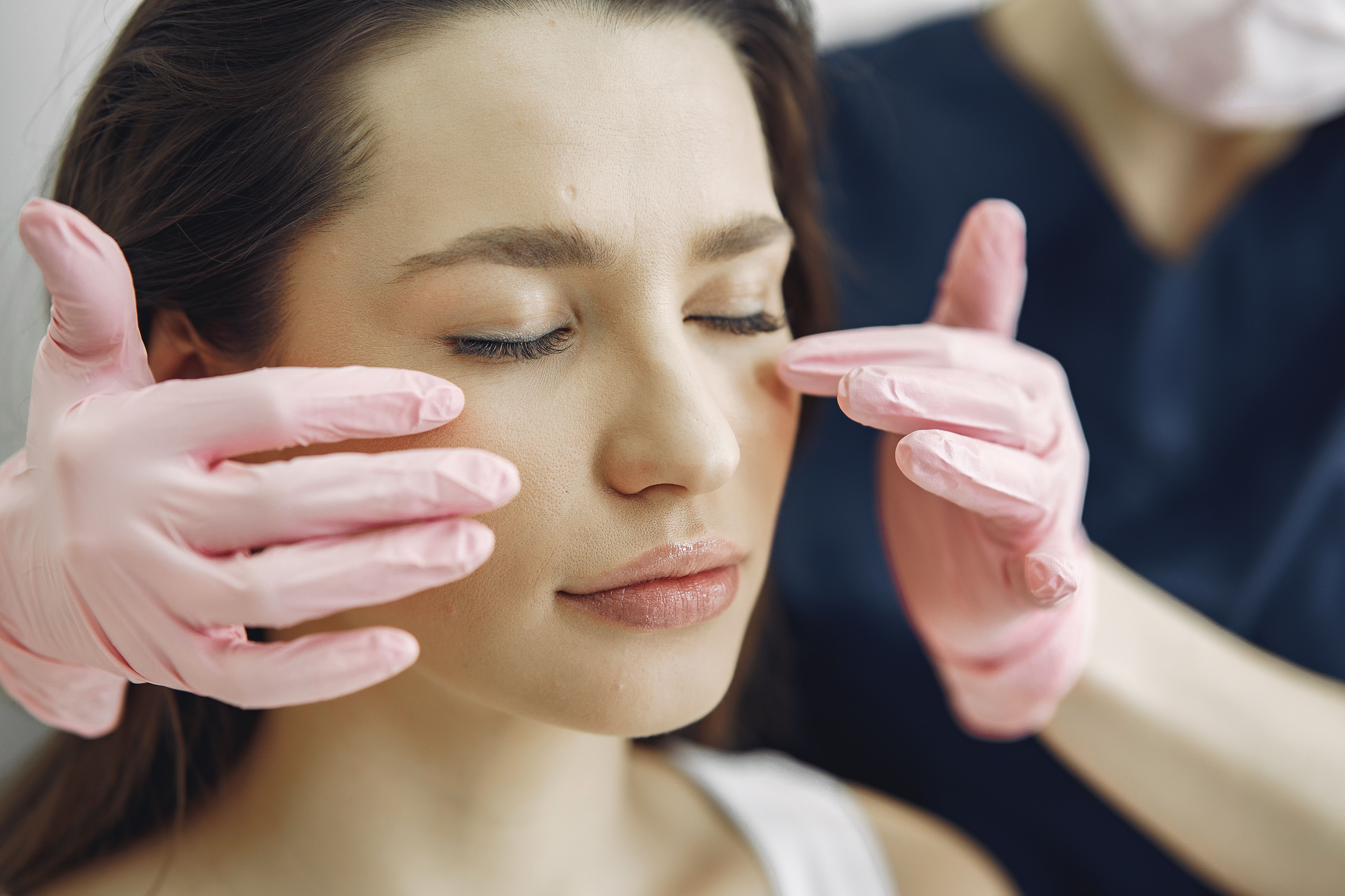Tratamiento Blefaroplastia (Párpados: quirúrgica y sin cirugía) en Clínica Robega Madrid